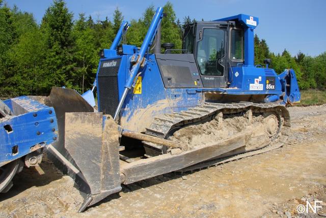 Komatsu_D85EX__2_.JPG