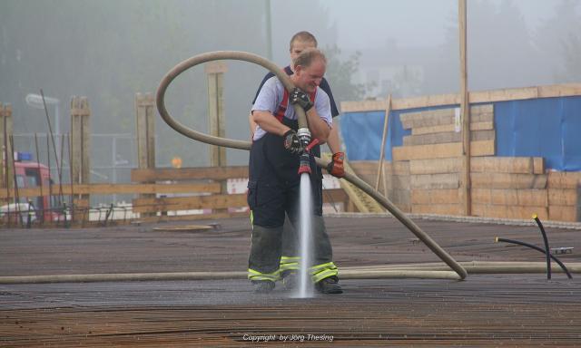 _Schellenbergbr_cke__14._August_2010___Feuerwehr_sp_lt_Bewehrung____19_.jpg