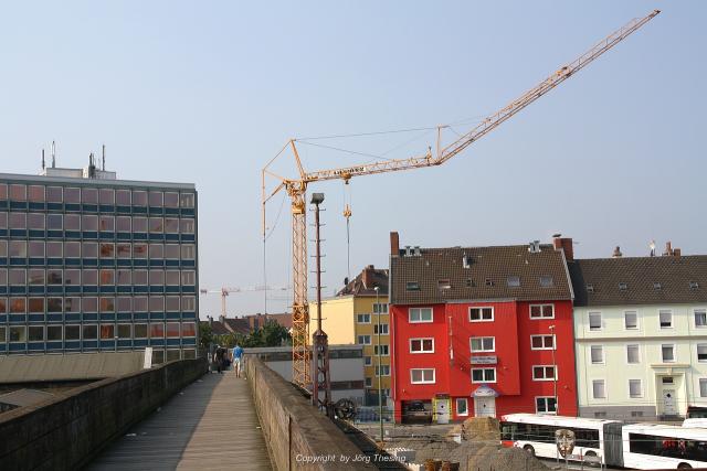 _Liebherr_34_K_am_Bahnhof__Potain_MDT__Zeppelin_125.jpg