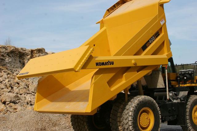 komatsu_reif_hd405_7_heckklappe_2.JPG