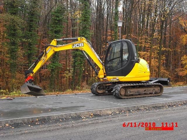 Jcb_8085_zts_001.jpg