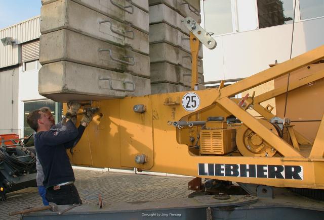 _Liebherr_71_K_Aufbau_bei_Beresa__41_.jpg