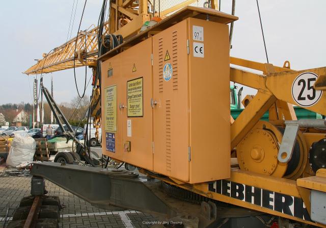 _Liebherr_71_K_bei_Beresa_26._November_2010_053.jpg