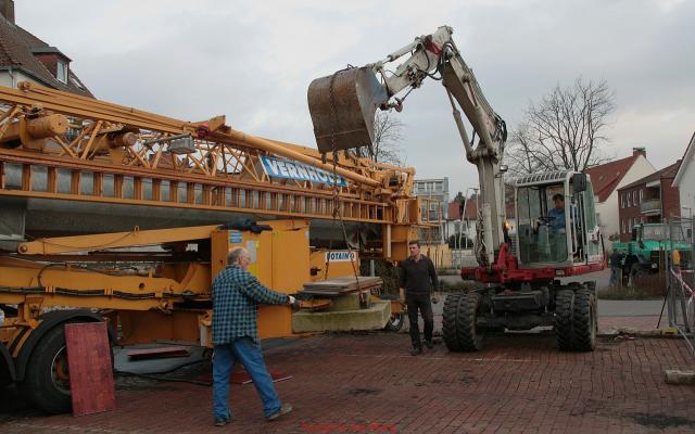 _Potain_HDT_80_Montage_in_Osnabr_ck_15._Januar_2011__61_.jpg