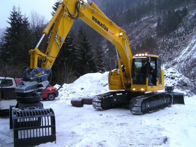 komatsu_kurzheckbagger_pc228uslc_2.JPG