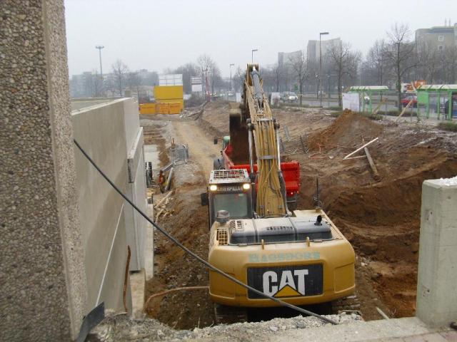 Hochbau_18__bis_hier_Cat_325D_LN.JPG