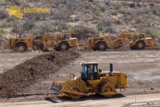 037_caterpillar_scraper_627G_825H.jpg