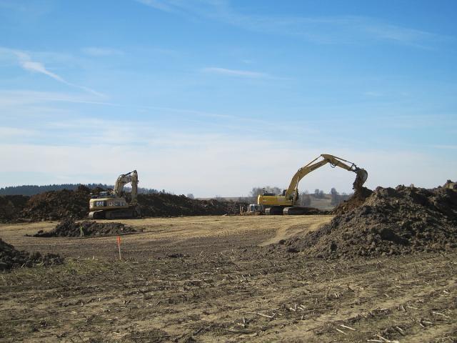 Copyright___Maulwurfmax_2011.Richard_Schulz_Tiefbau_CATERPILLAR_330D_KOMATSU_PC_340_15.3.2011_2.jpg