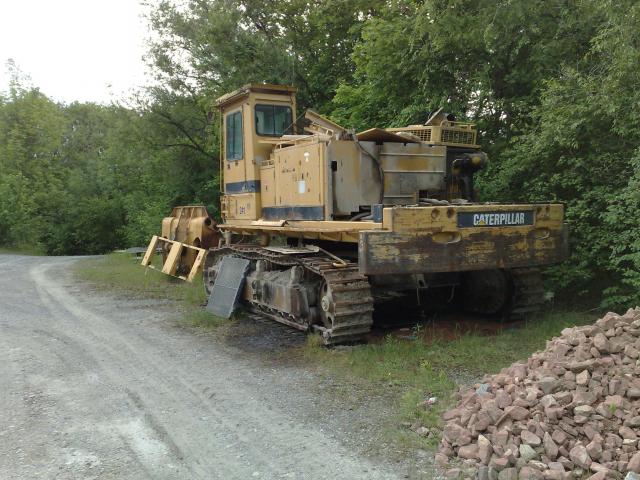 CAT245_6.jpg