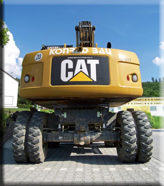 CAT_M_316D_KonradBauIII.jpg