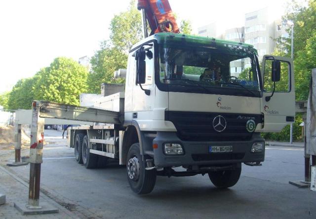 __Mercedes_Benz_Actros___Holcim__Deutschland__AG_.JPG