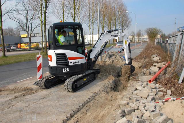 bobcat_minibagger_e26_1.jpg