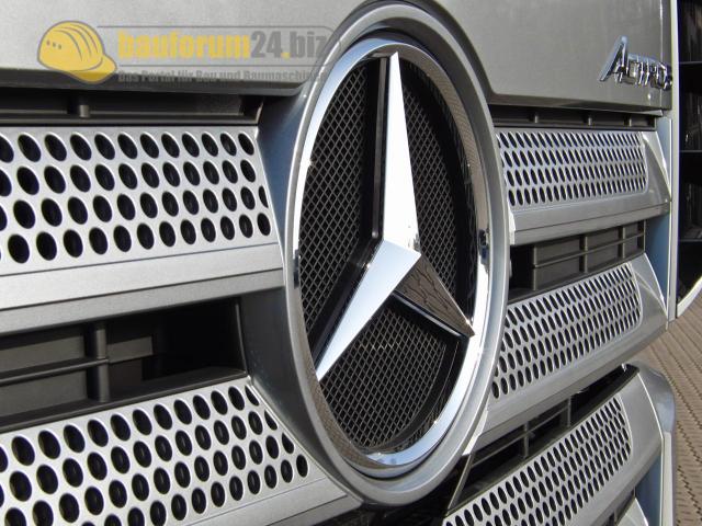 29_Mercedes_Actros_2011.JPG