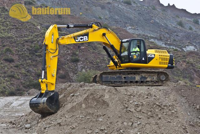 jcb_pressekonferenz_2012_39.jpg