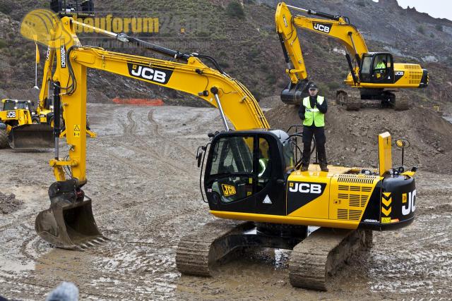 jcb_pressekonferenz_2012_44.jpg