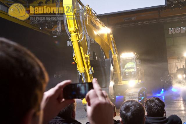 komatsu_uk_new_castle_2012_74.jpg