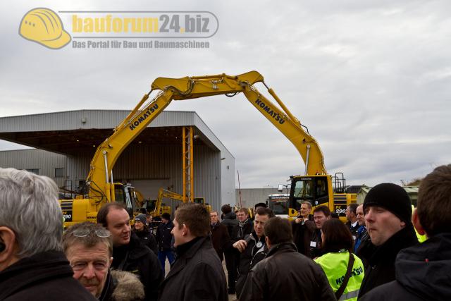 komatsu_uk_new_castle_2012_100.jpg