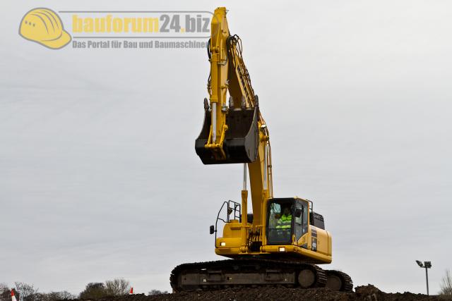 komatsu_uk_new_castle_2012_106.jpg