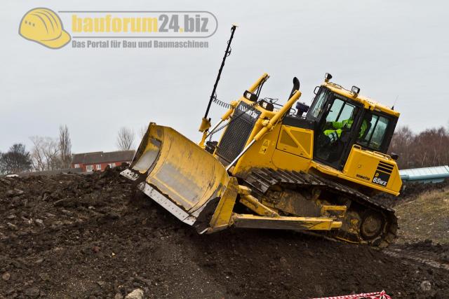 komatsu_uk_new_castle_2012_115.jpg