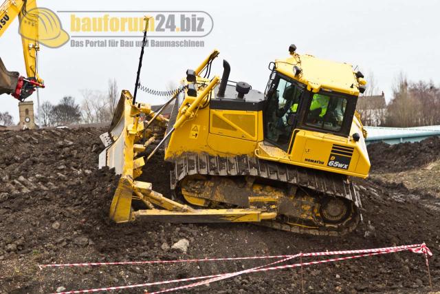 komatsu_uk_new_castle_2012_116.jpg