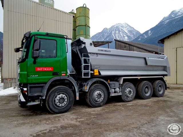 MB_Actros5ax_2.jpg