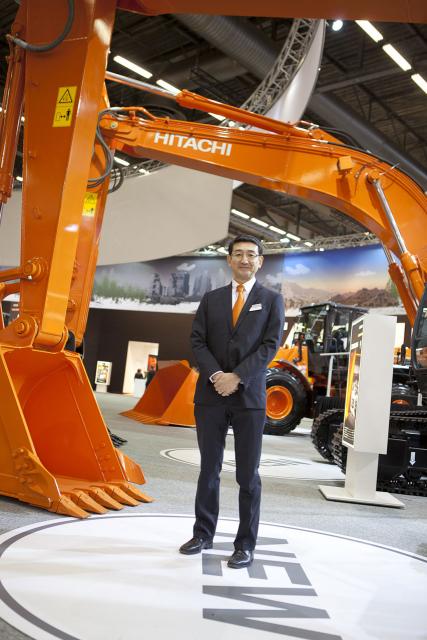 Hitachi_CEO_Moriaki_Kadoya.jpg