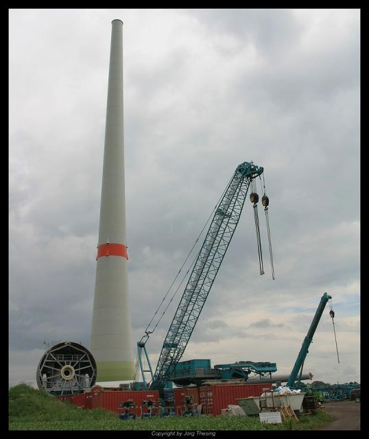 _Enercon_E_126_Diepenau__2_.jpg