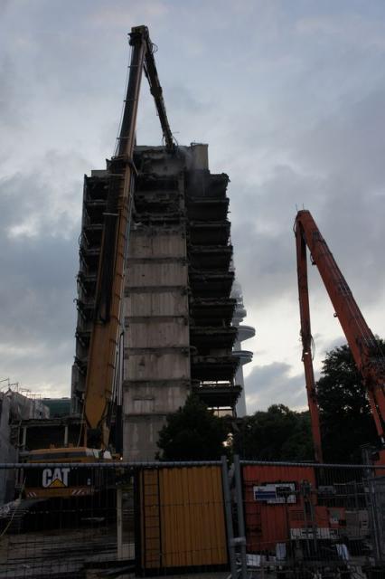 Messeturm.Hamburg.CAT.5110B_HRD88.DSC03860.JPG