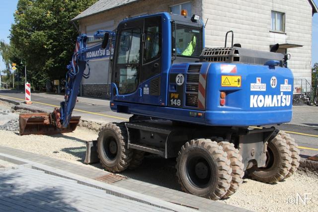 Komatsu_PW148_8__5_.JPG