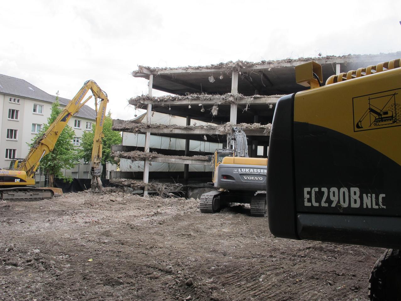 Abbruch Parkhaus Essen - Seite 6 - Abbruch & Rückbau - Baumaschinen ...