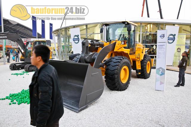 bauma_China_Shanghai_2012__156.jpg