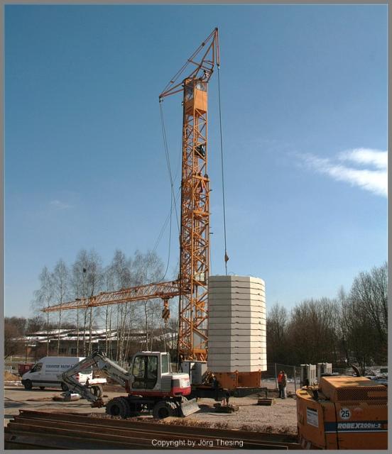 _Liebherr_71_K_Osnabr_ck__M_rz_2013__30_.jpg