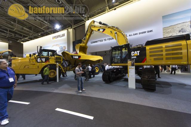 Bauma_2013_Caterpillar_15.jpg