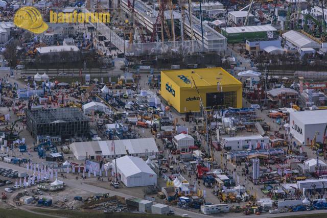 Zeppelin_Flueg_Bauma_2013_17.jpg