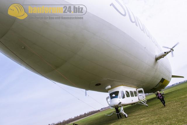 Zeppelin_Flueg_Bauma_2013_24.jpg