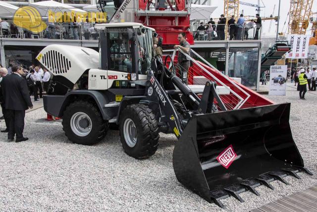 Terex_Fuchs_Bauma_2013_6.jpg