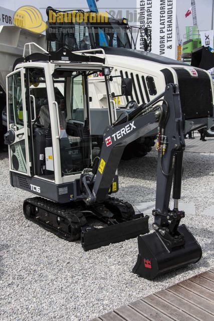 Terex_Fuchs_Bauma_2013_10.jpg