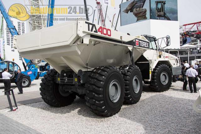 Terex_Fuchs_Bauma_2013_14.jpg