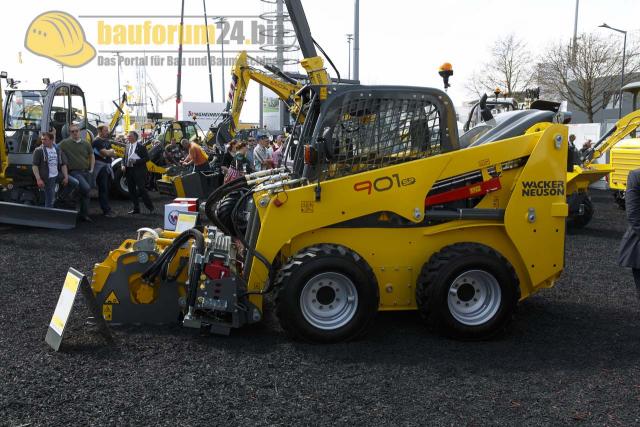 Wacker_Neuson_Bauma_2013_39.jpg