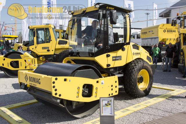 Bomag_Bauma_2013_6.jpg