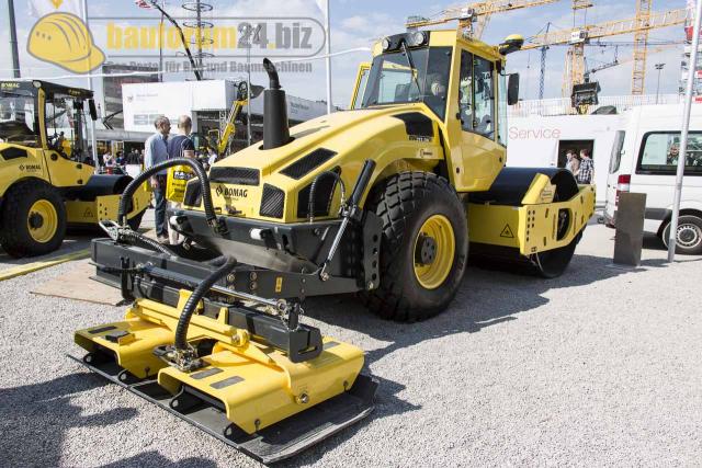 Bomag_Bauma_2013_9.jpg