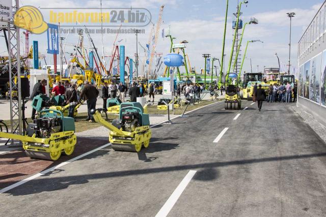 Ammann_Bauma_2013_2.jpg