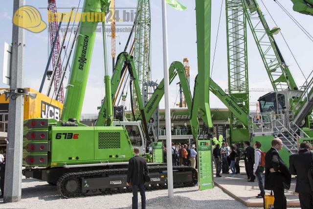 Sennebogen_Bauma_2013_15.jpg