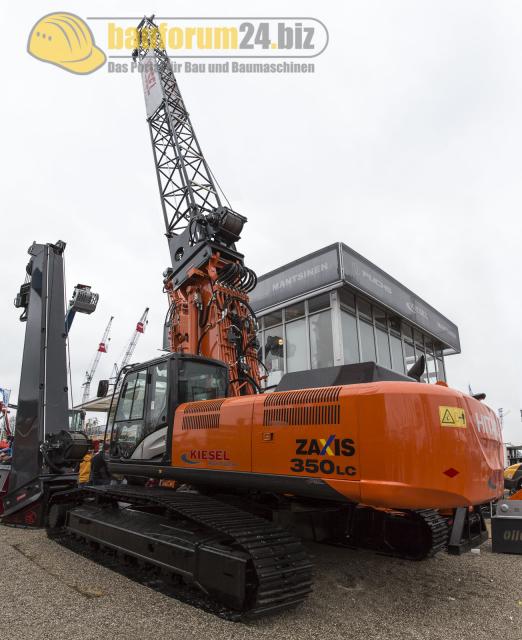 Hitachi_Bauma_2013_4_4.jpg