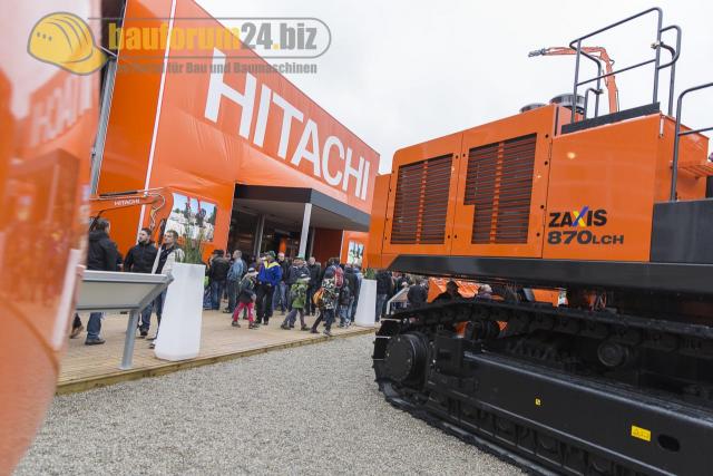 Hitachi_Bauma_2013_16.jpg