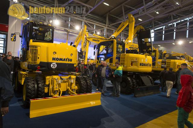 Komatsu_Bauma_2013_14.jpg