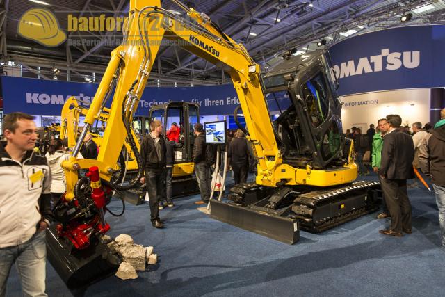 Komatsu_Bauma_2013_15.jpg