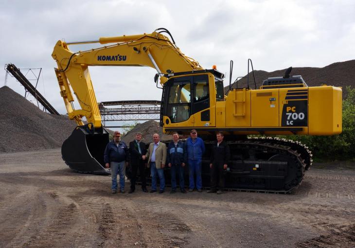 Komatsu_PC700LC_8.jpg