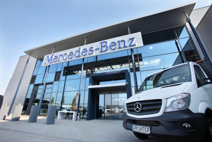 Mercedes_Benz_Nutzfahrzeugzentrum_Bremen.jpg