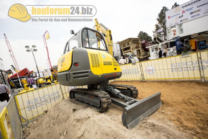 1.2_bauma_africa_2013_604.jpg